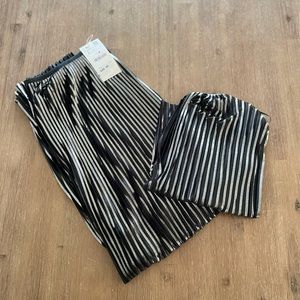 ZARA Silver & Black Pleated Maxi Skirt